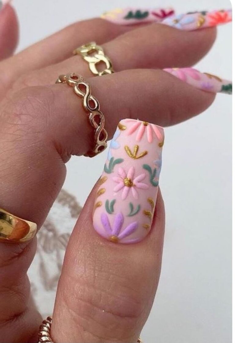 Trabajo de uñas realizado en NEW BAR by O·P·I, A Coruña
